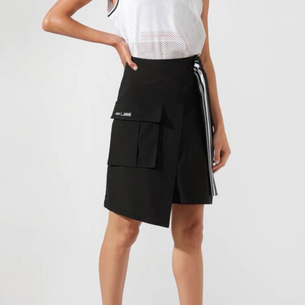Lorna Jane Statement Wrap Skirt